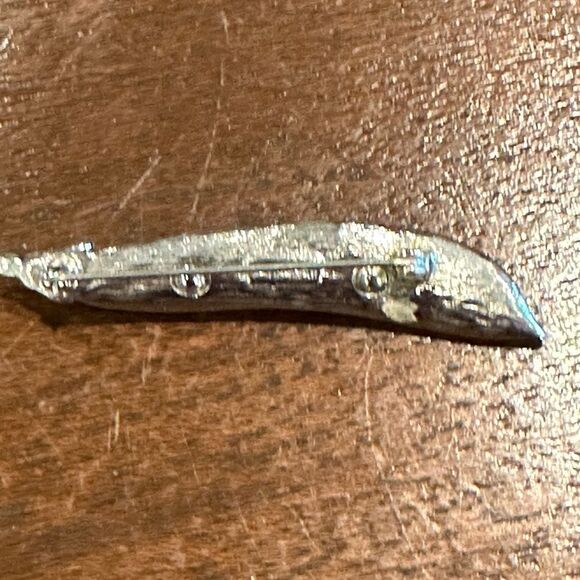 Monet peas in a pod Vintage brooch. Rare, retired - Picture 11 of 12